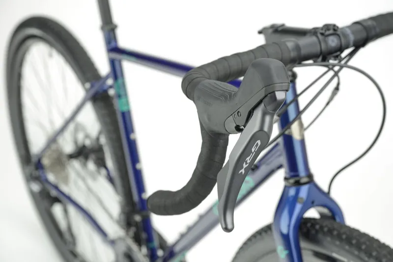 Genesis Croix De Fer 50 in Bludacris-5