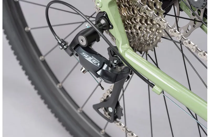 Genesis CDA 20 Aluminium Gravel Bike in Green-8
