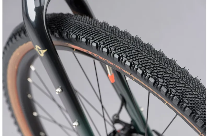 Genesis Fugio 10 Aluminium Gravel Bike in Green-6