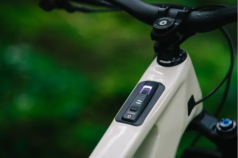 Transition Regulator CX Carbon MTB Complete Ebike White-4